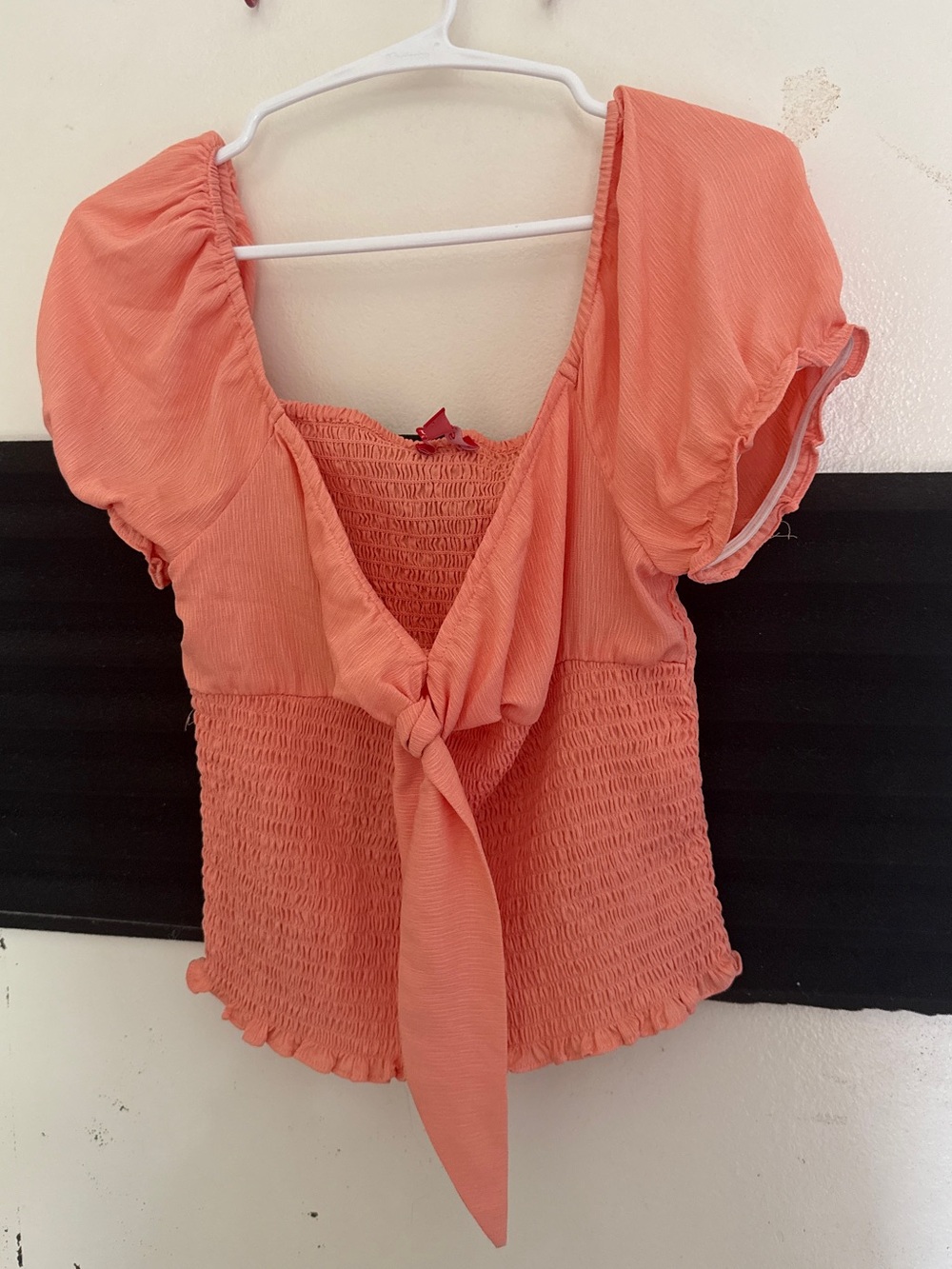 Guess Peach Tie-Front Puff Sleeve Blouse